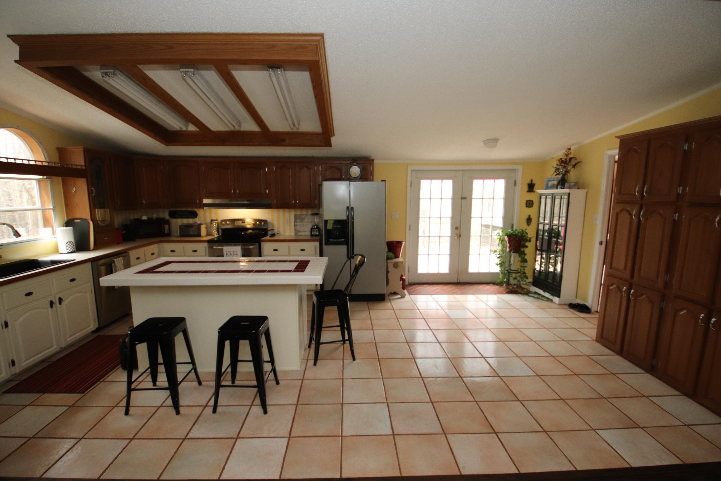 1157 Trough Run Road Moneta, VA 24121 - Photo 22 of 38 Eat-in Kitchen