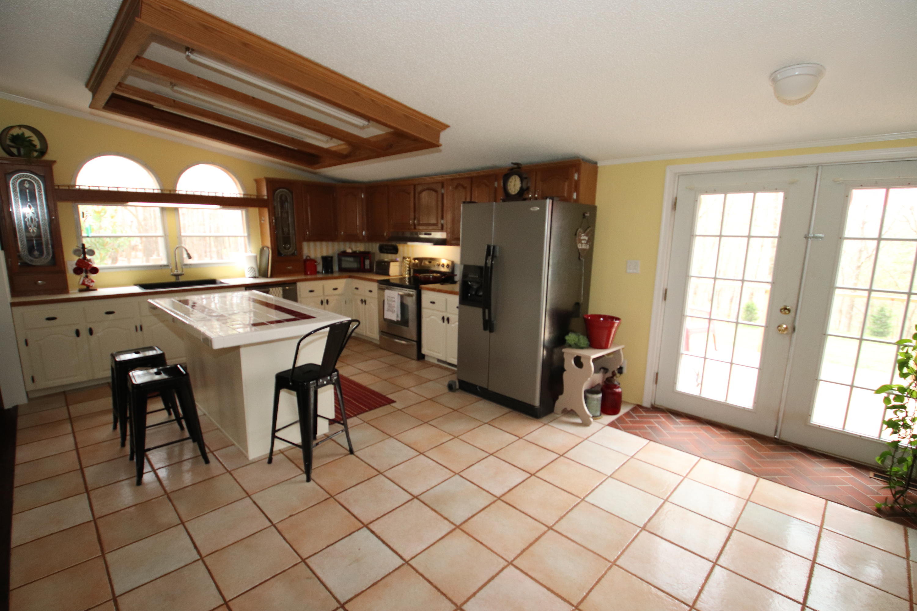 1157 Trough Run Road Moneta, VA 24121 - Photo 5 of 38 Eat-in Kitchen