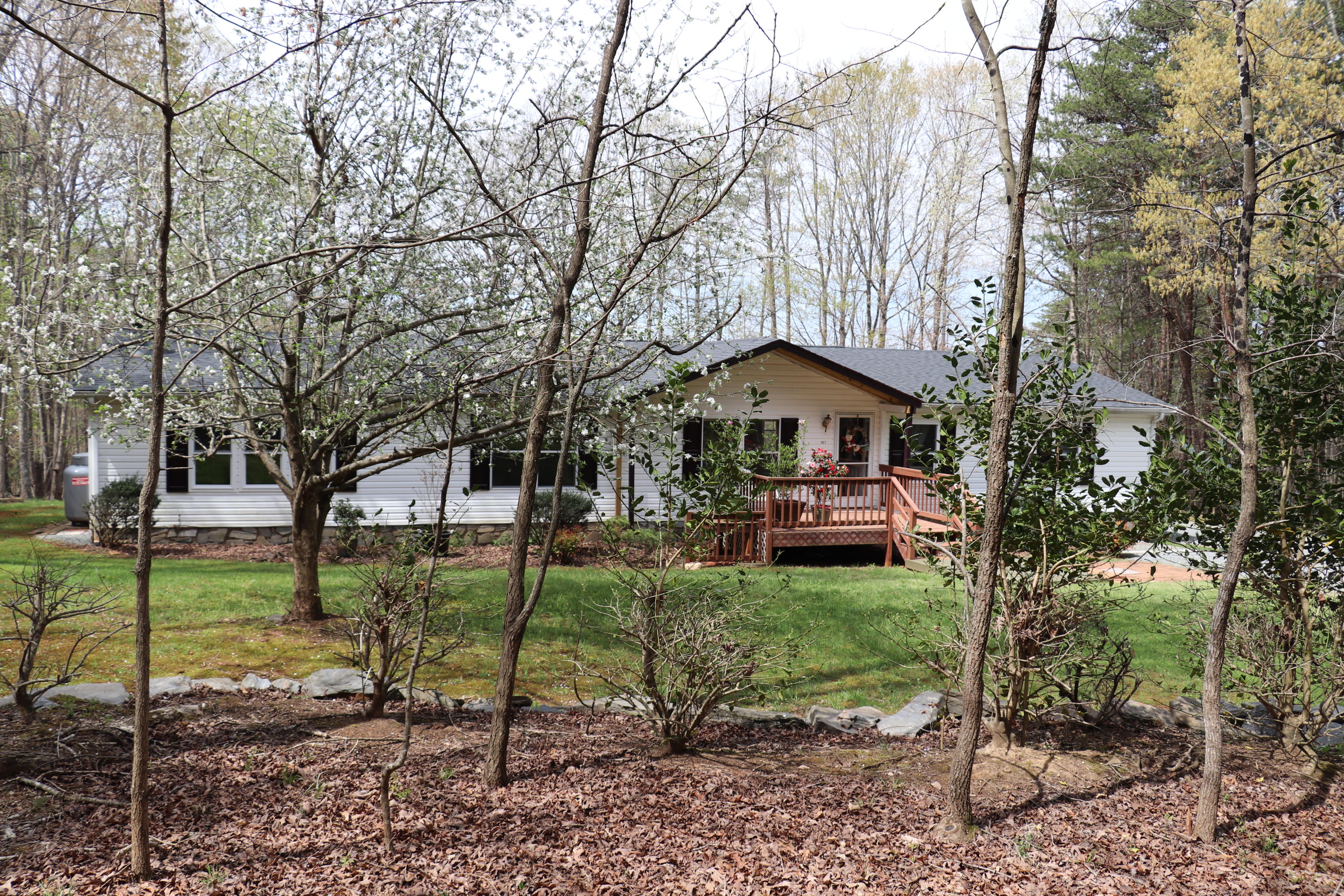 1157 Trough Run Road Moneta, VA 24121 - Photo 7 of 38 Front View
