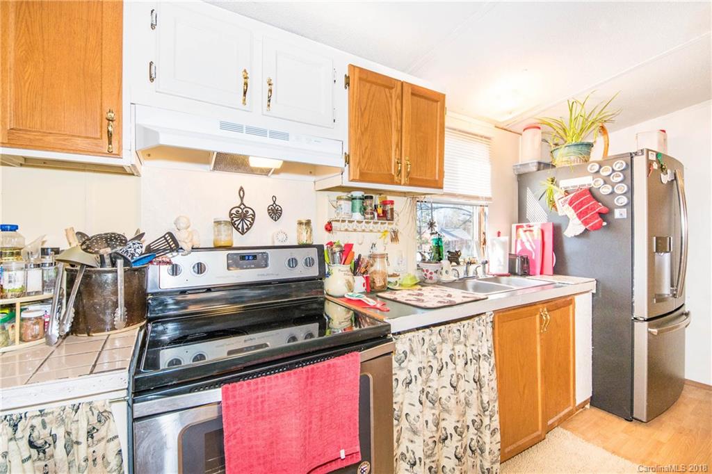2818 Hyder Mountain Road Clyde, NC 28721 - Photo 10 of 11