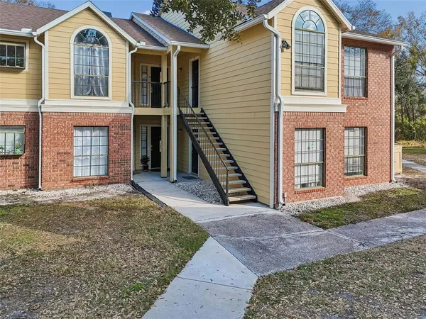 $1,400 | 8742 Mallard Reserve Drive, Unit 105, Tampa, FL 33614