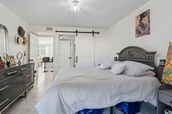 $1,400 | 8742 Mallard Reserve Drive, Unit 105, Tampa, FL 33614