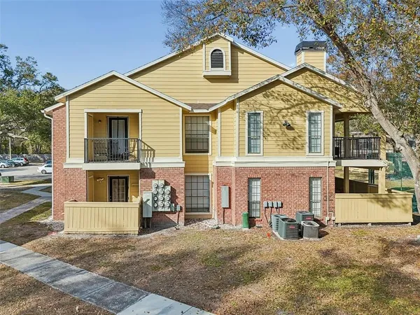 $1,400 | 8742 Mallard Reserve Drive, Unit 105, Tampa, FL 33614