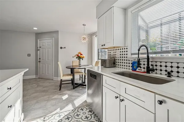 $1,400 | 8742 Mallard Reserve Drive, Unit 105, Tampa, FL 33614