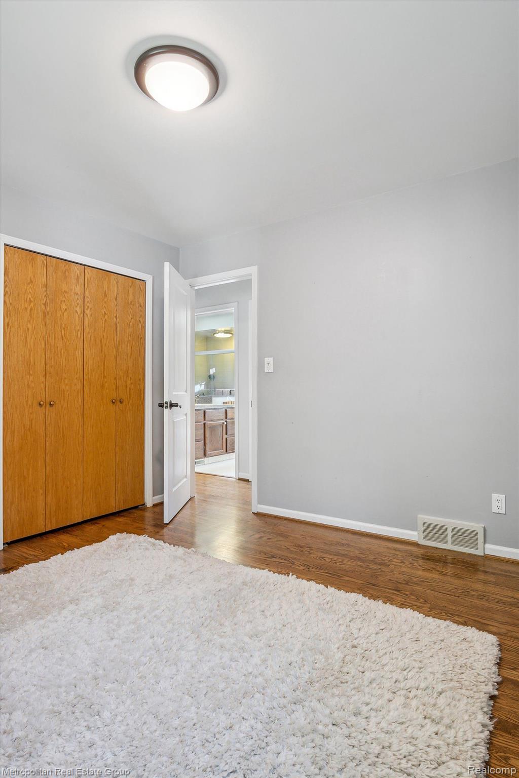 2405 Keith Road West Bloomfield, MI 48324 - Photo 24 of 43 Gallery Image 24