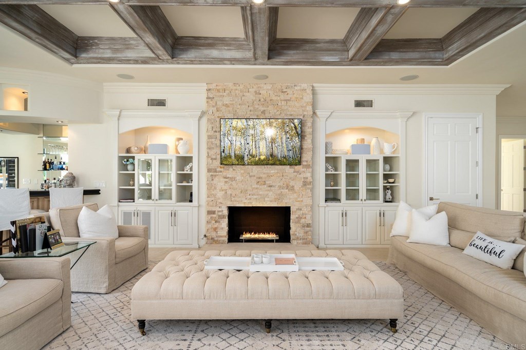 17039 Circa Del Sur Rancho Santa Fe, CA 92067 - Photo 6 of 26