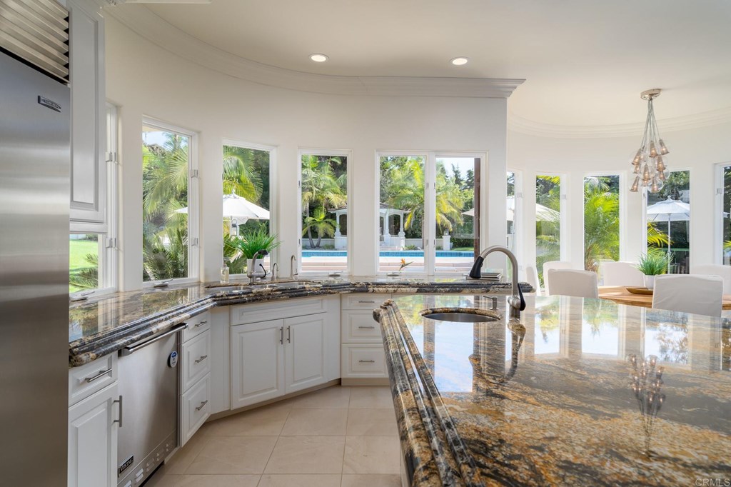 17039 Circa Del Sur Rancho Santa Fe, CA 92067 - Photo 10 of 26