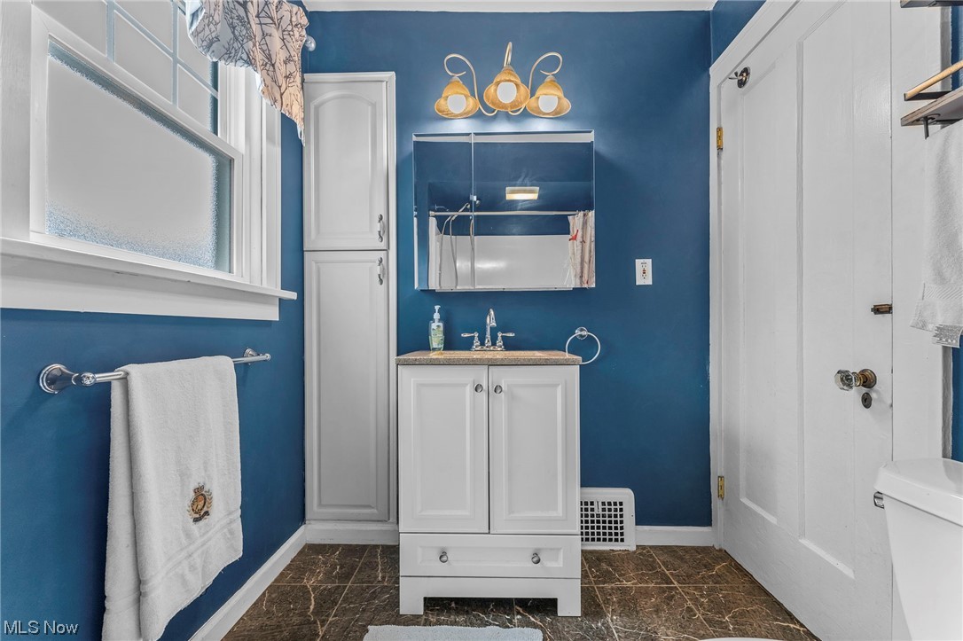 2627 Eaton Road University Heights, OH 44118 - Photo 25 of 34 Gallery Image 25