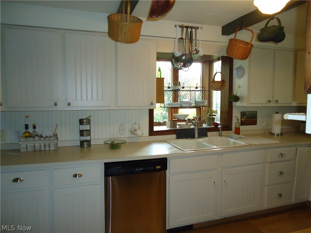 1950 Fixler Road Wadsworth, OH 44281 - Photo 10 of 29
