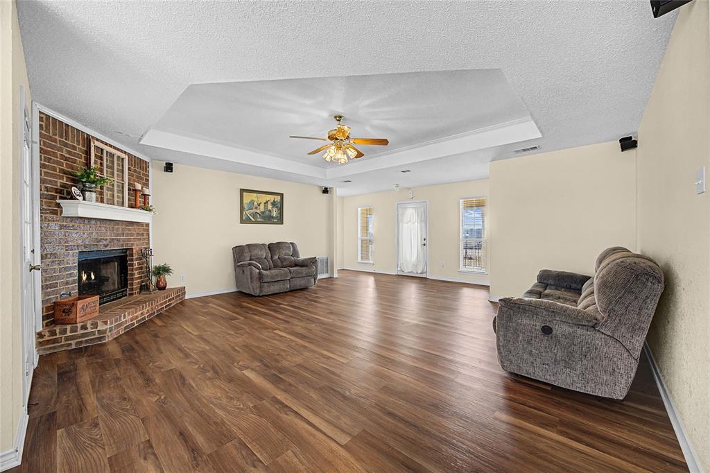 1043 Bells Chapel Road Waxahachie, TX 75165 - Photo 6 of 35