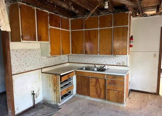 $57,700 | 16969 Orchard Ridge Avenue, Hazel Crest, IL 60429