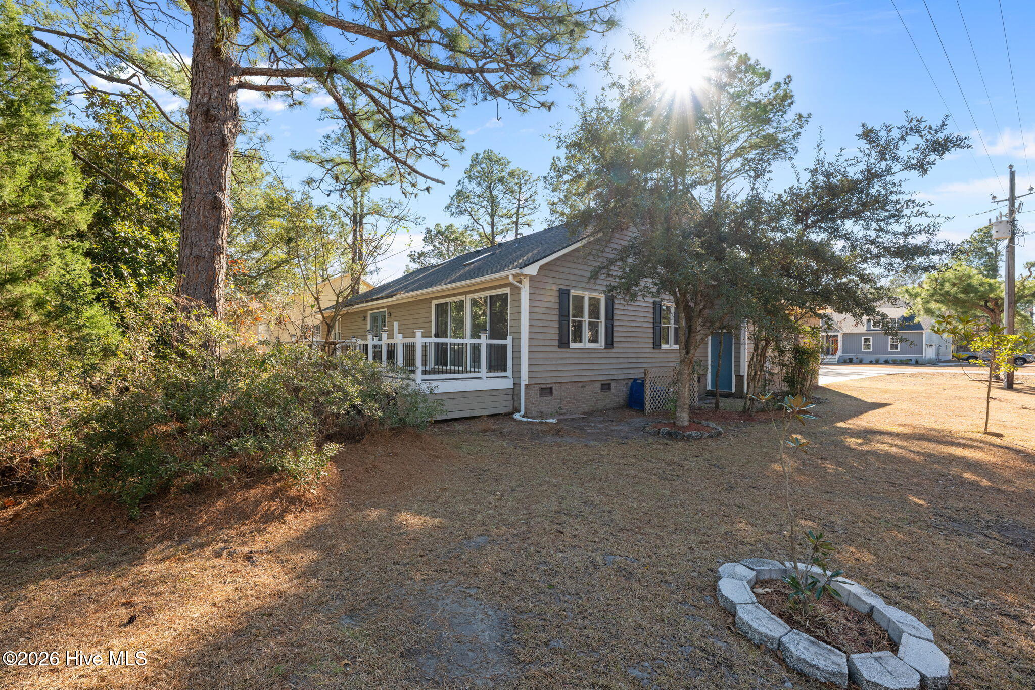 5801 Jolly Roger Road New Bern, NC 28560 - Photo 32 of 53 Corner Lot side yard