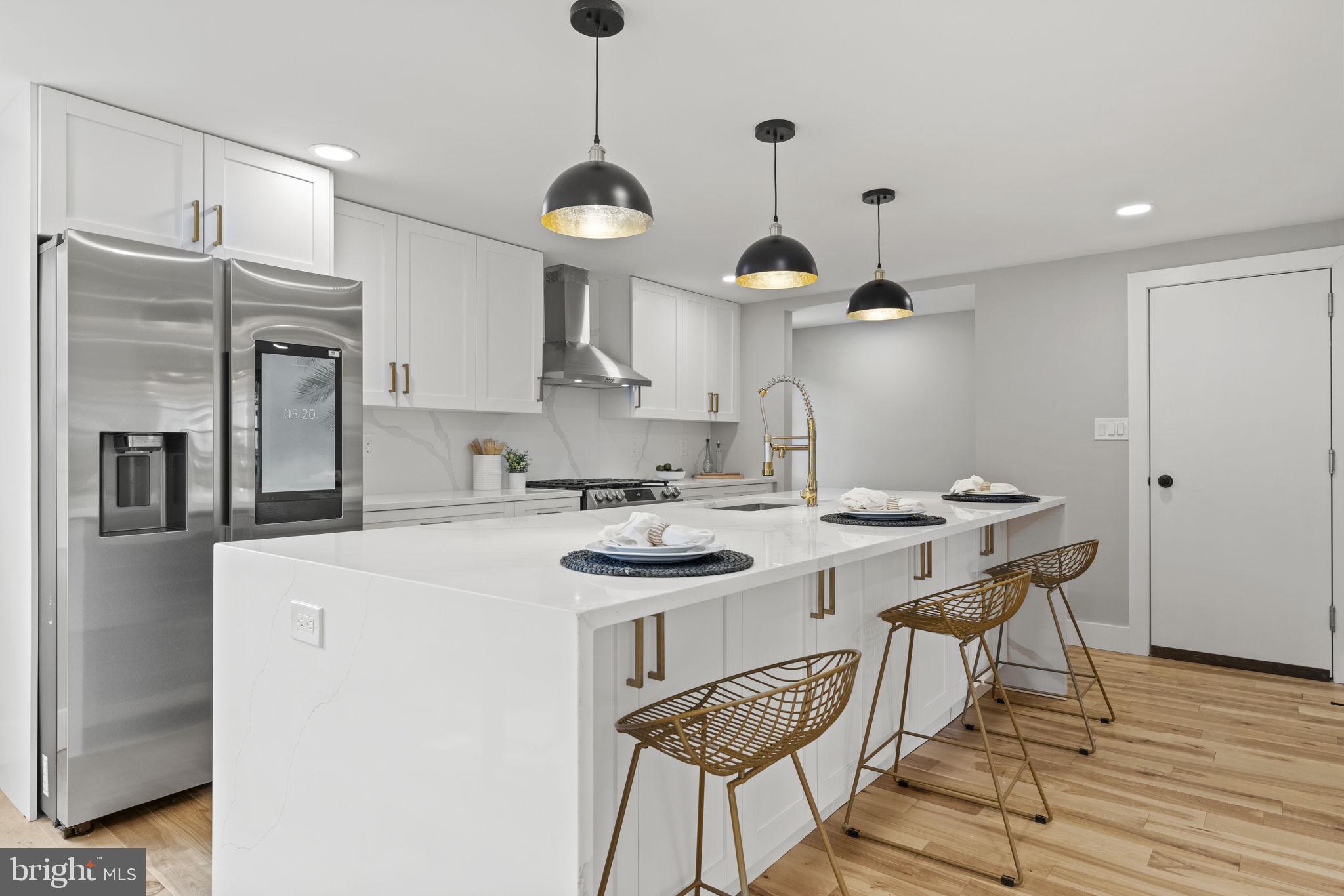 12261 Angel Wing Court Reston, VA 20191 - Photo 12 of 36 Kitchen