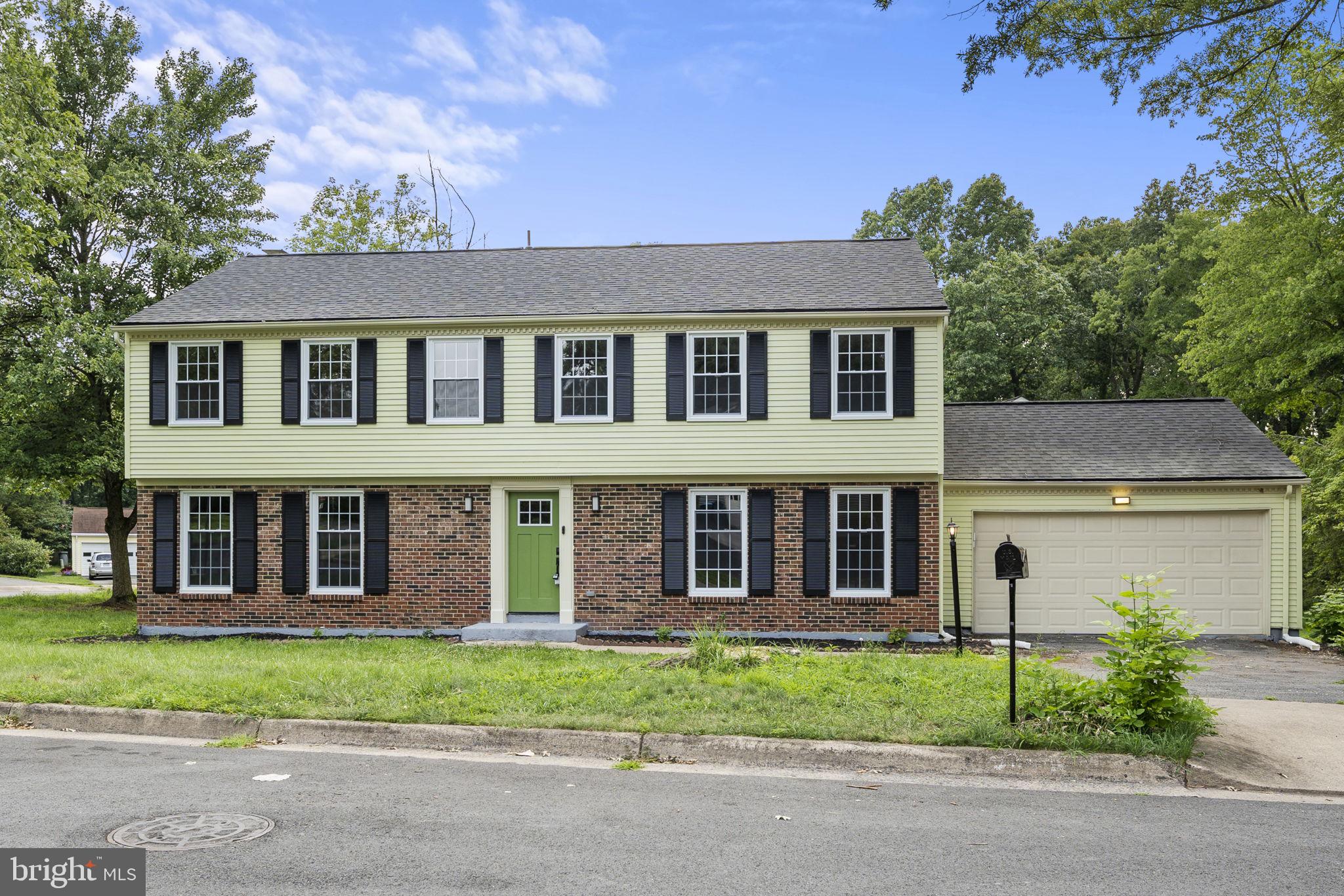 12261 Angel Wing Court Reston, VA 20191 - Photo 3 of 36 Welcome Home!