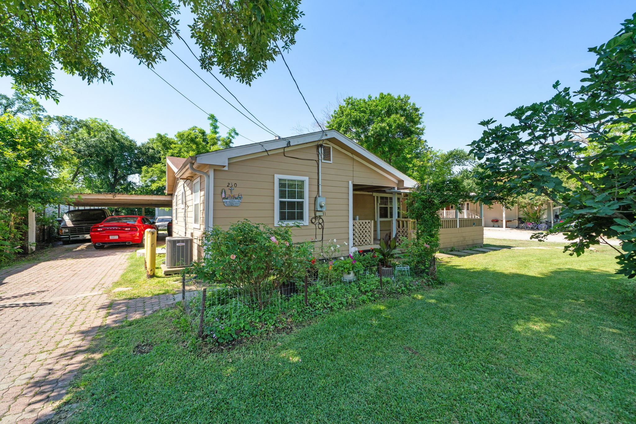 230 Busch Street Houston, TX 77060 - Photo 2 of 39