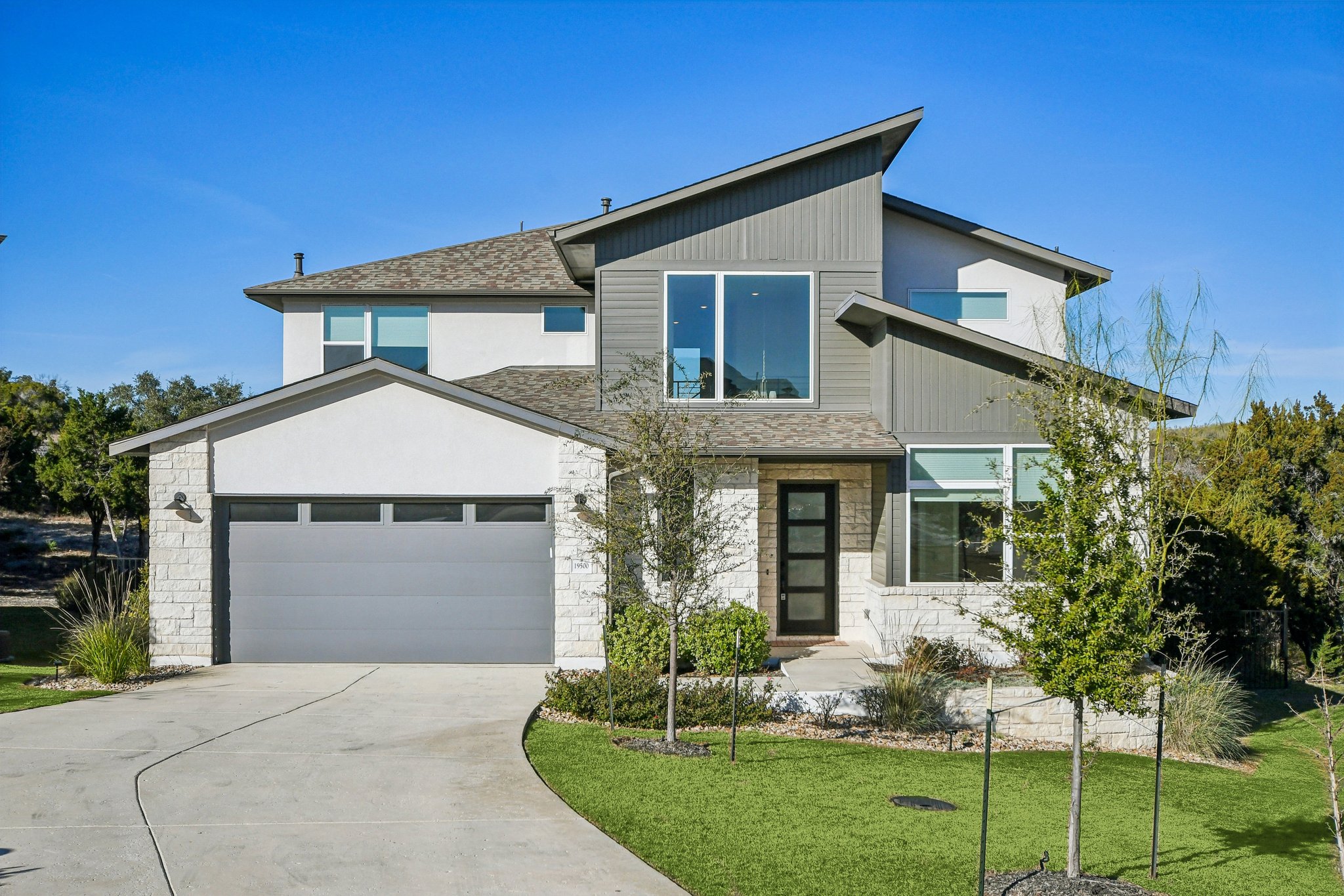 19500 Tranquility Falls Path Lago Vista, TX 78645 - Photo 4 of 40