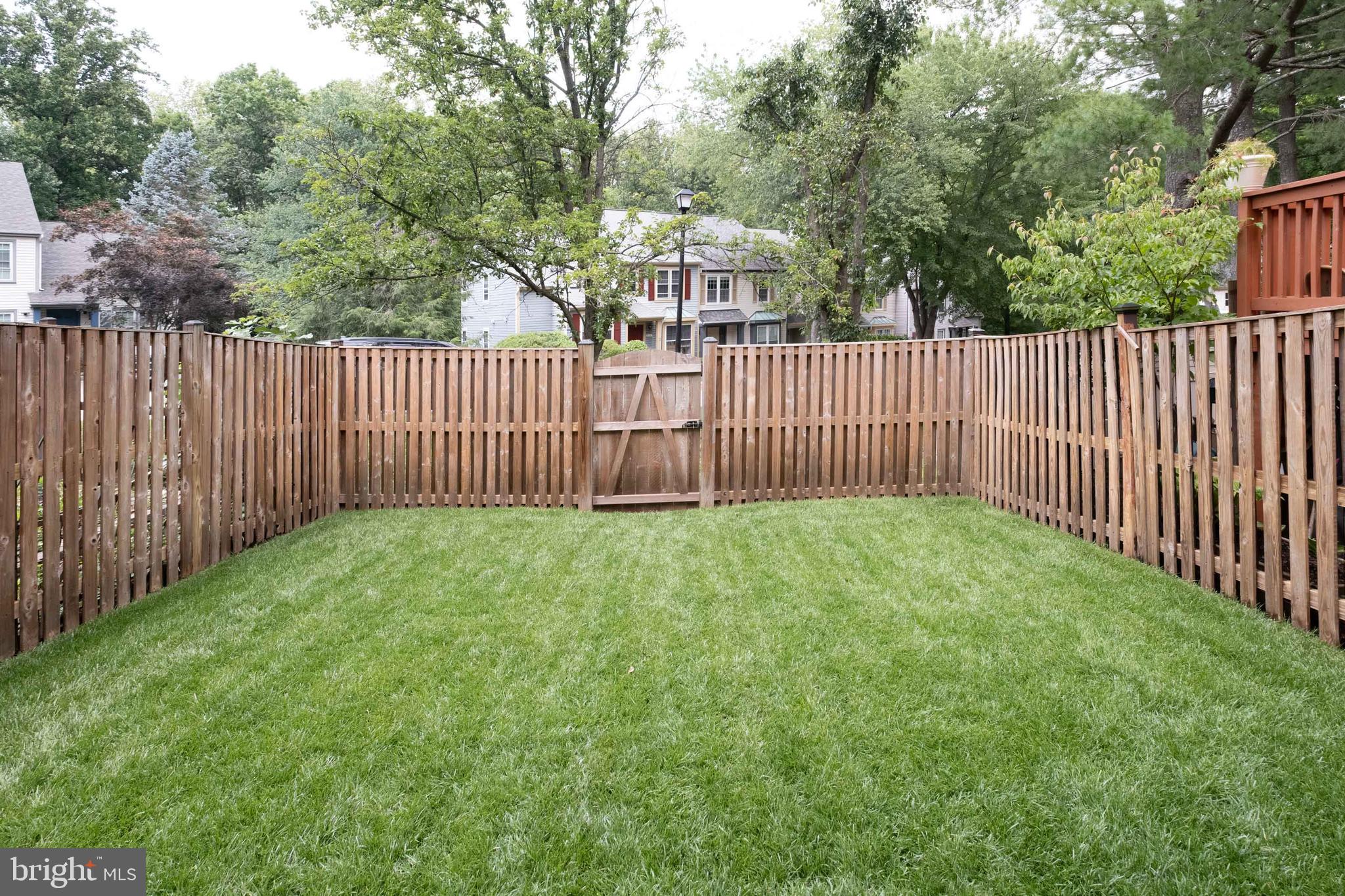 8174 Cliffview Avenue Springfield, VA 22153 - Photo 54 of 55 Perfect for outdoor games and fun times!