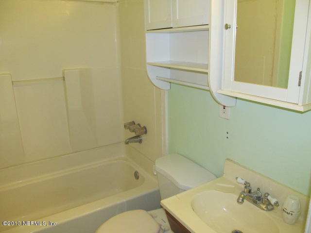 9769 Hogan Road Jacksonville, FL 32246 - Photo 6 of 8 Bathroom