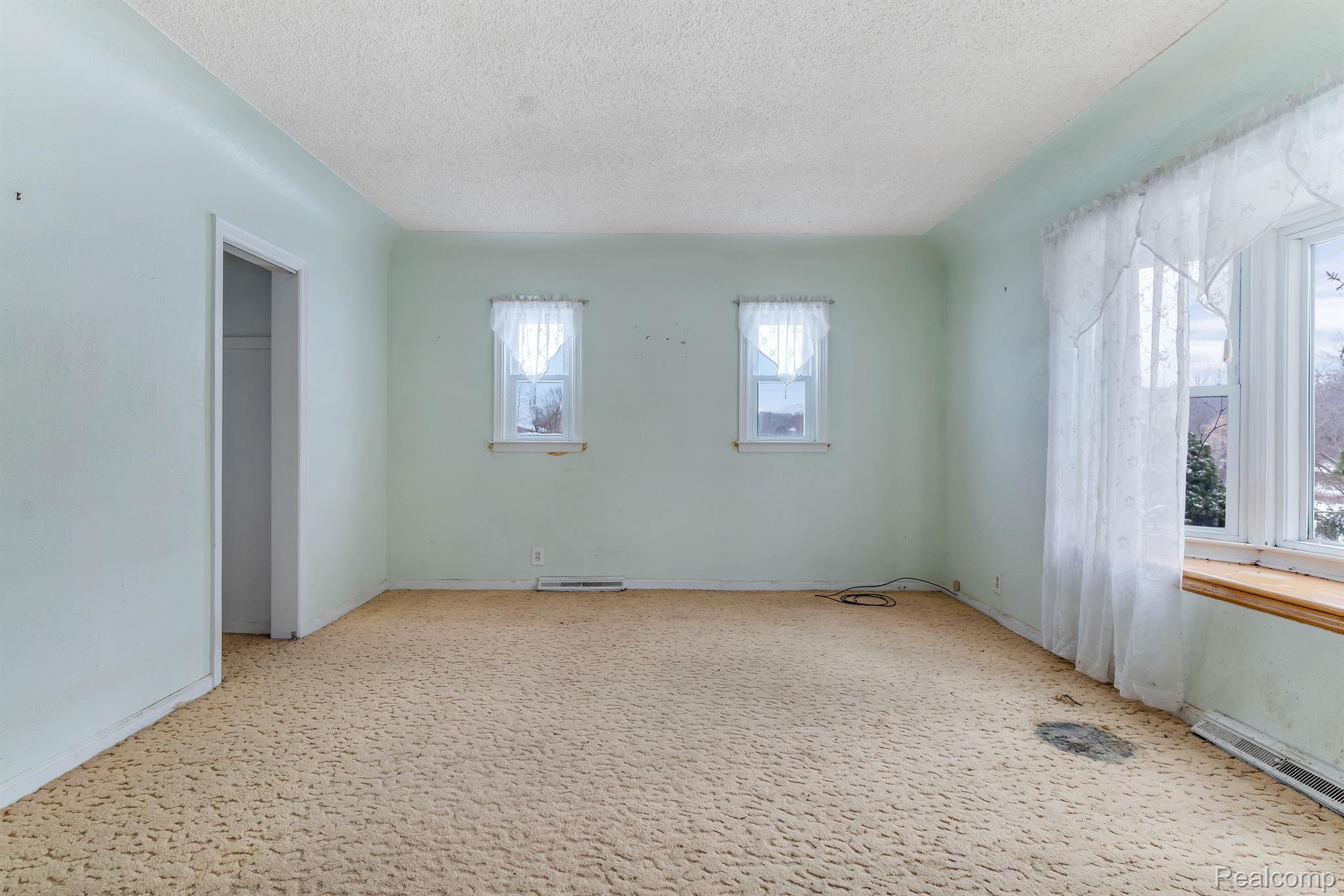 8408 Whitney Road Gaines, MI 48436 - Photo 5 of 29 Gallery Image 5