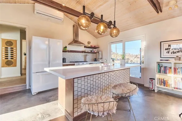 $699,000 | 52733 Oak Drive, Pioneertown, CA 92268