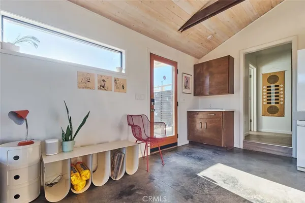 $699,000 | 52733 Oak Drive, Pioneertown, CA 92268