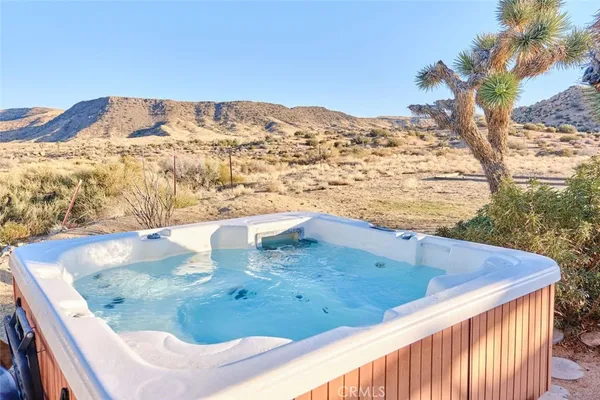 $699,000 | 52733 Oak Drive, Pioneertown, CA 92268
