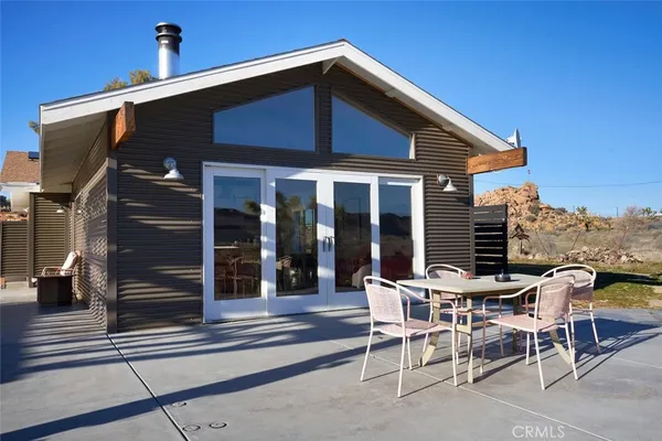 $699,000 | 52733 Oak Drive, Pioneertown, CA 92268