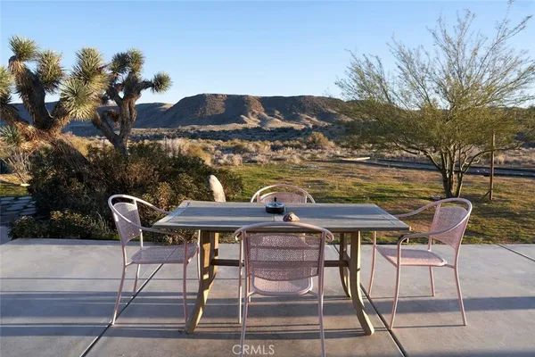 $699,000 | 52733 Oak Drive, Pioneertown, CA 92268