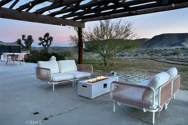 $699,000 | 52733 Oak Drive, Pioneertown, CA 92268
