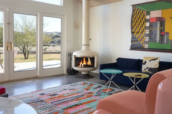 $699,000 | 52733 Oak Drive, Pioneertown, CA 92268