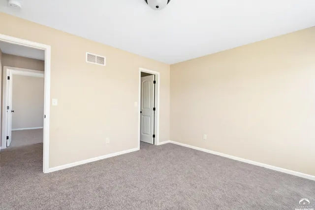 $299,900 | 2722 Chasehire Drive, Lawrence, KS 66046