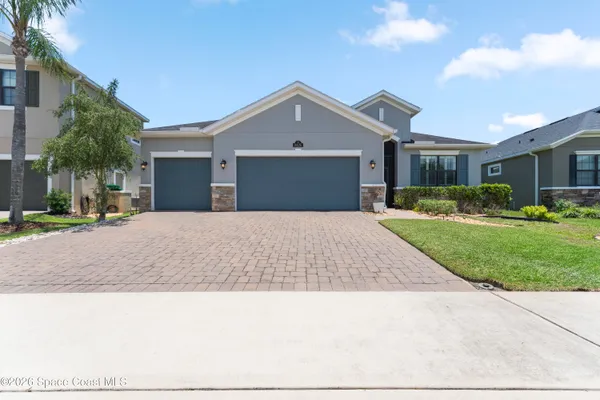 $690,000 | 8426 Stalwart Circle, Melbourne, FL 32940