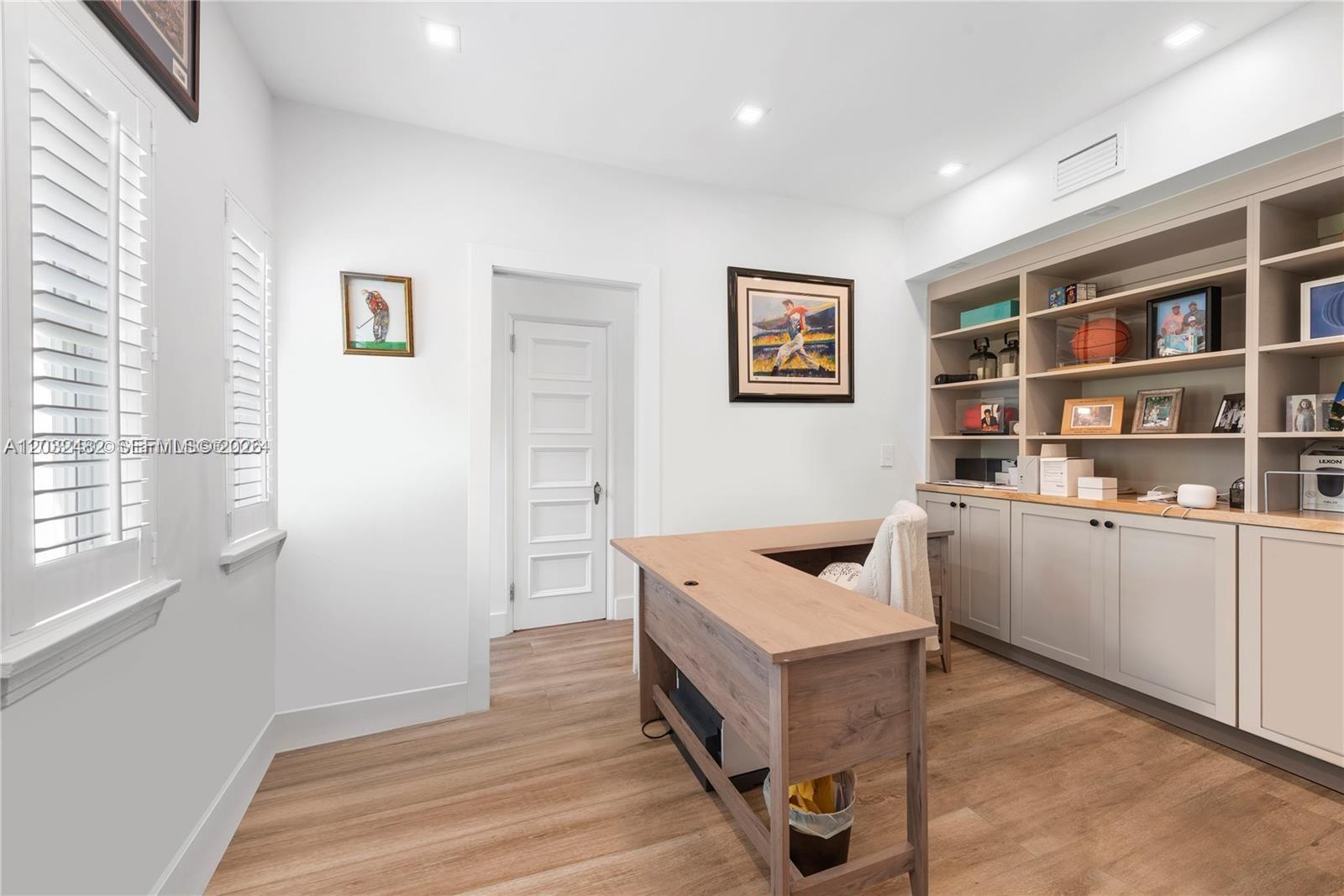 5621 Alton Road Miami Beach, FL 33140 - Photo 16 of 33