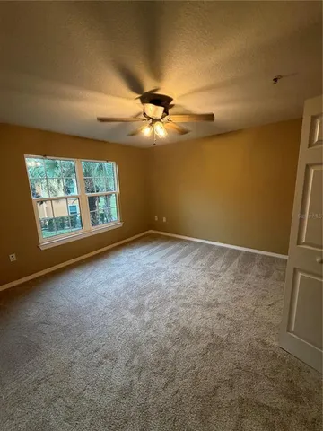$1,690 | 5475 Vineland Road, Unit 8209, Orlando, FL 32811