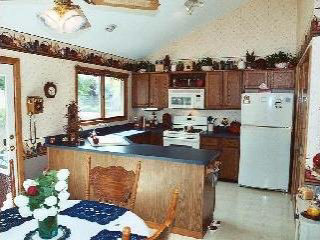 6700 Bennington Road Temperance, MI 48182 - Photo 3 of 6 699293-2.JPG