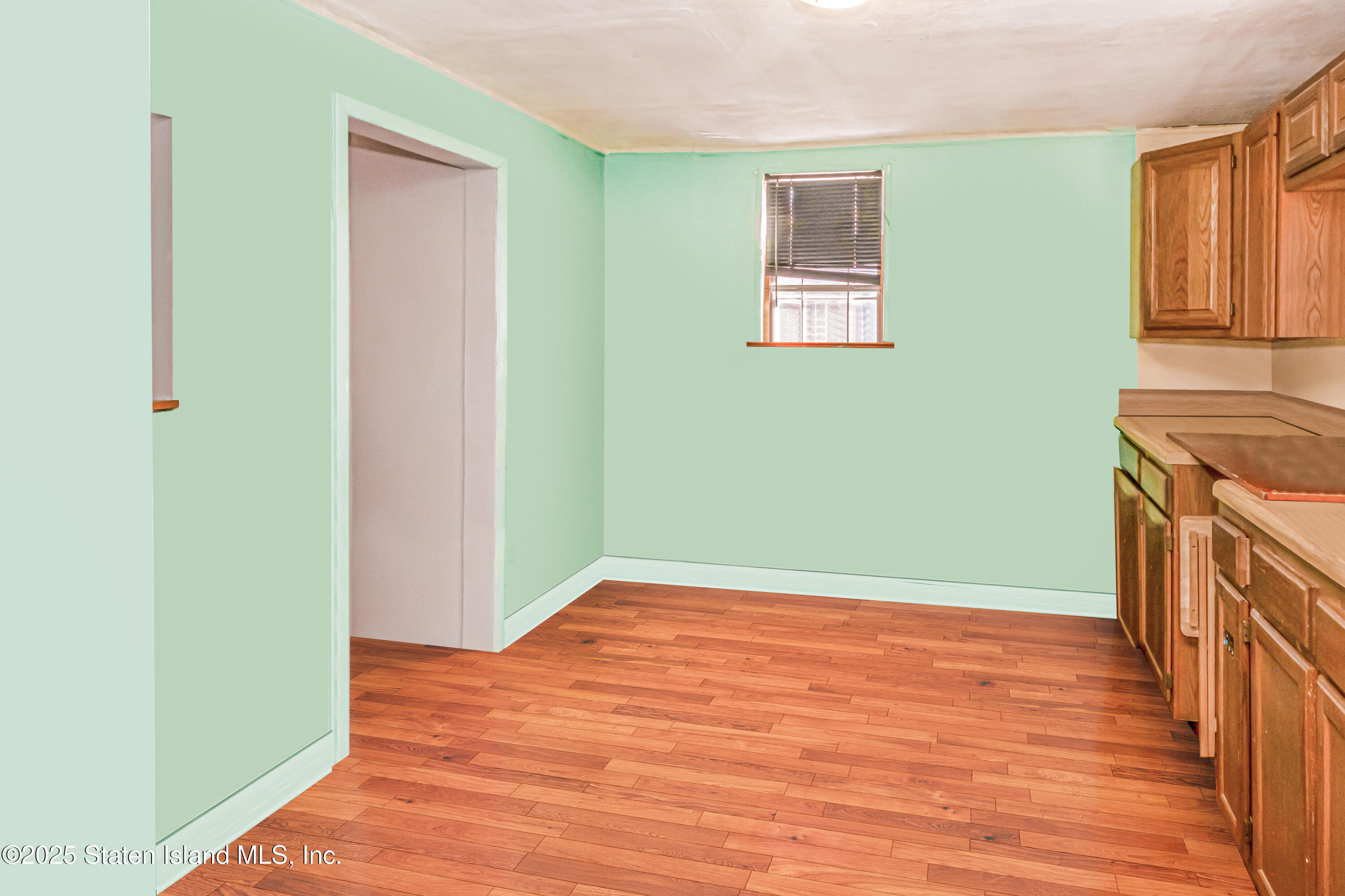486 Delafield Avenue Staten Island, NY 10310 - Photo 13 of 15 untitled-48