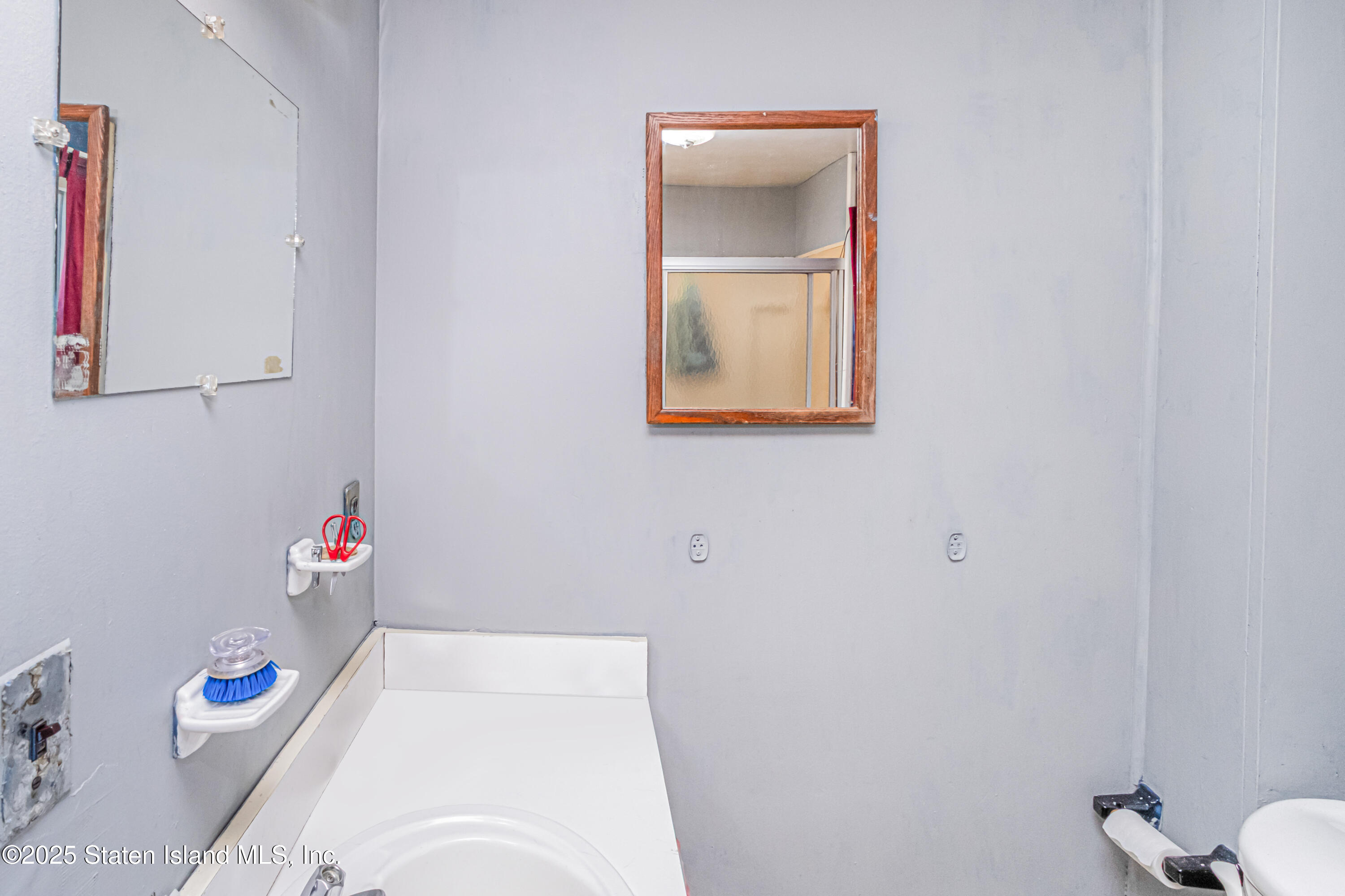 486 Delafield Avenue Staten Island, NY 10310 - Photo 7 of 15 untitled-31