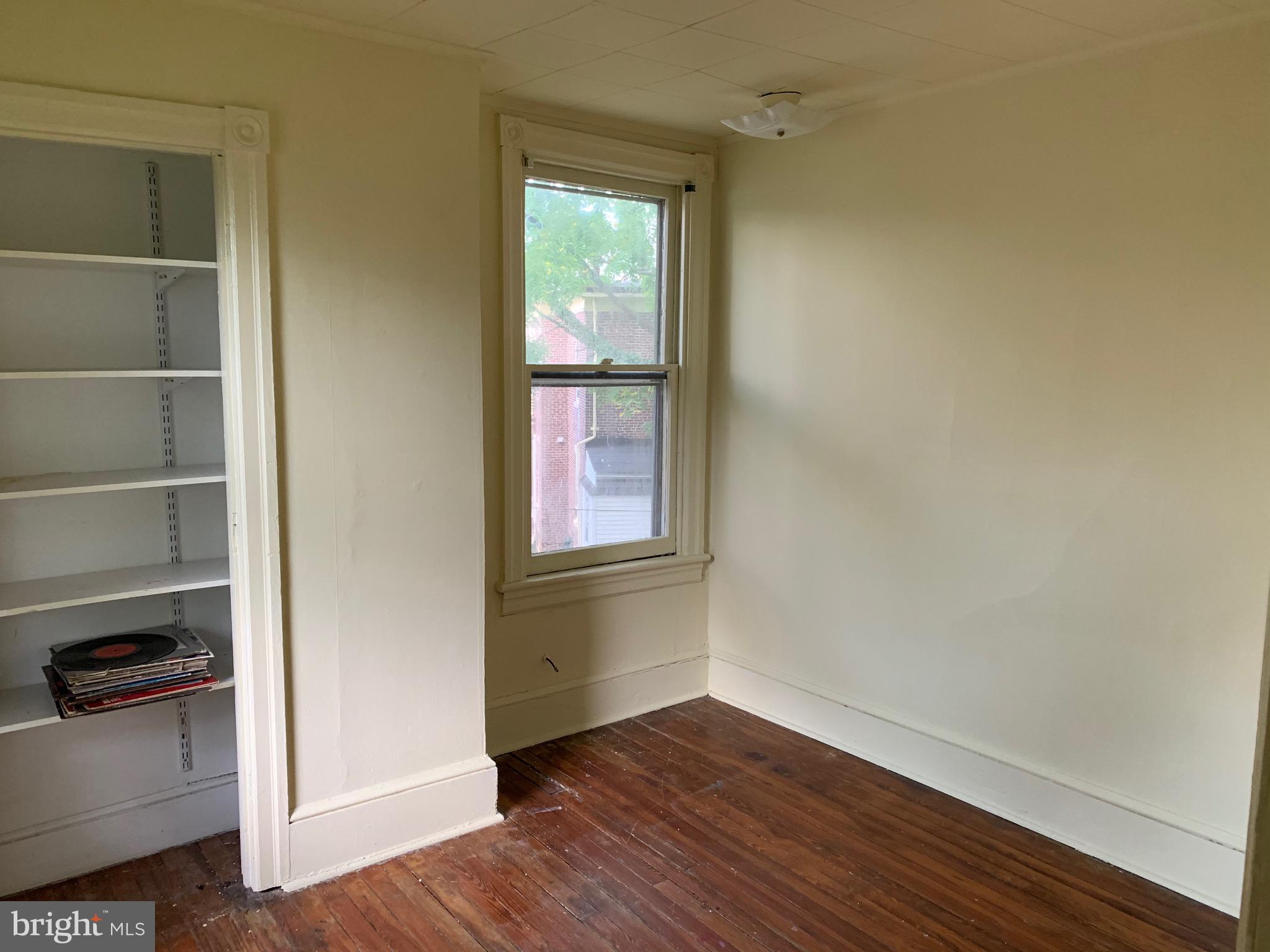 25 Ellis Street Haddonfield, NJ 08033 - Photo 17 of 38 2nd Bedroom, Unit 25