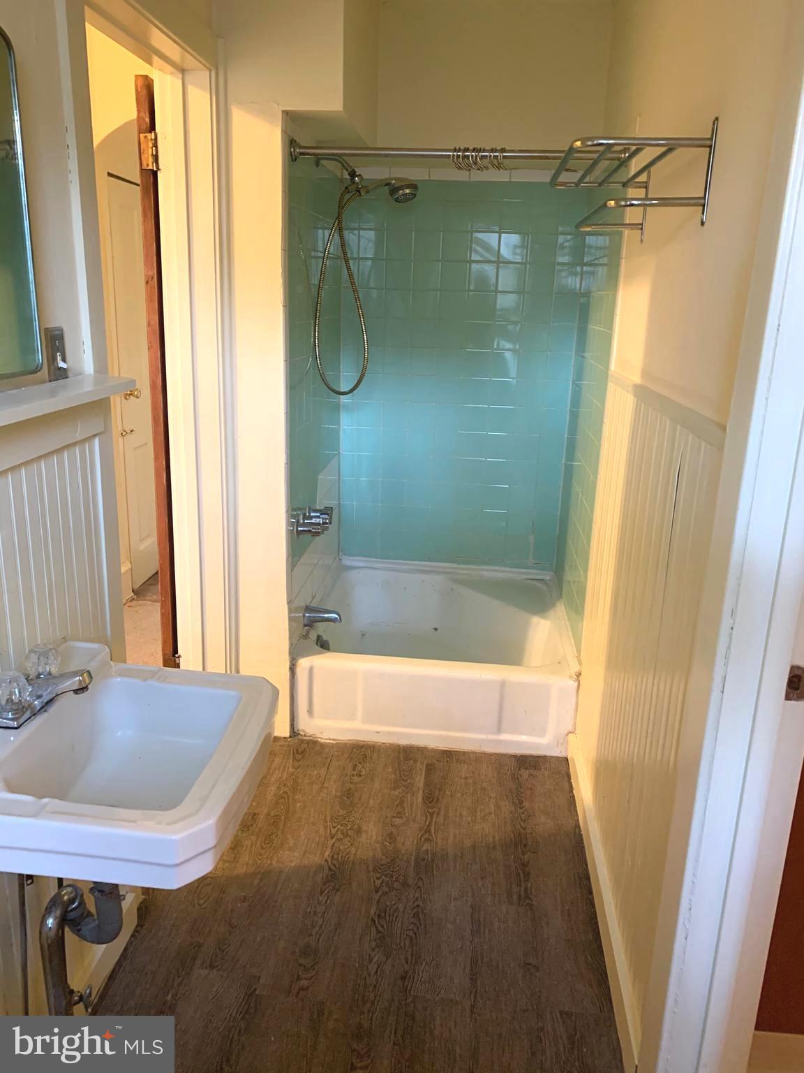 25 Ellis Street Haddonfield, NJ 08033 - Photo 6 of 38 Bathroom, Unit 27A