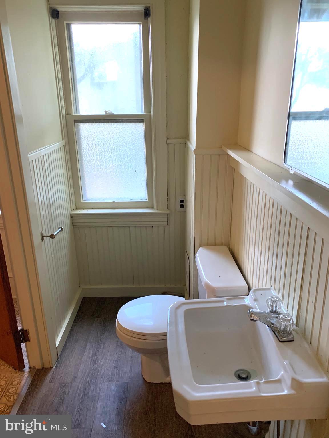 25 Ellis Street Haddonfield, NJ 08033 - Photo 7 of 38 Bathroom, Unit 27A