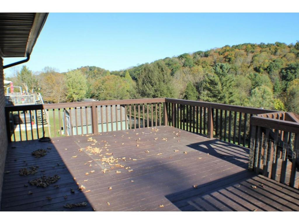 325 Merman Road Kingsport, TN 37663 - Photo 12 of 18 Patio