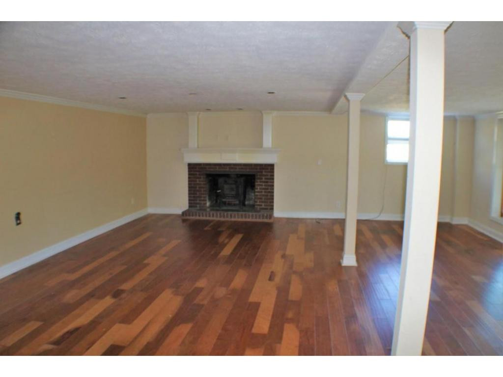 325 Merman Road Kingsport, TN 37663 - Photo 14 of 18 Another View of Den