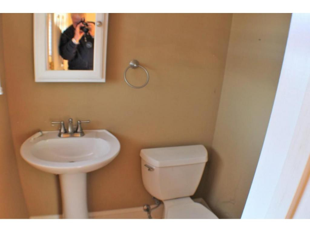 325 Merman Road Kingsport, TN 37663 - Photo 7 of 18 Master Half Bath