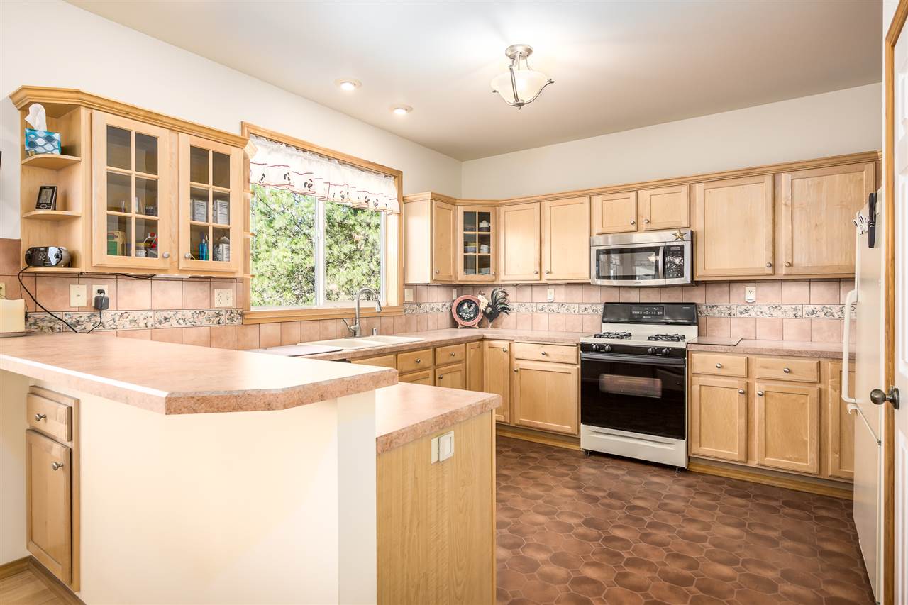 7310 South Grove Road Spokane, WA 99224 - Photo 6 of 20