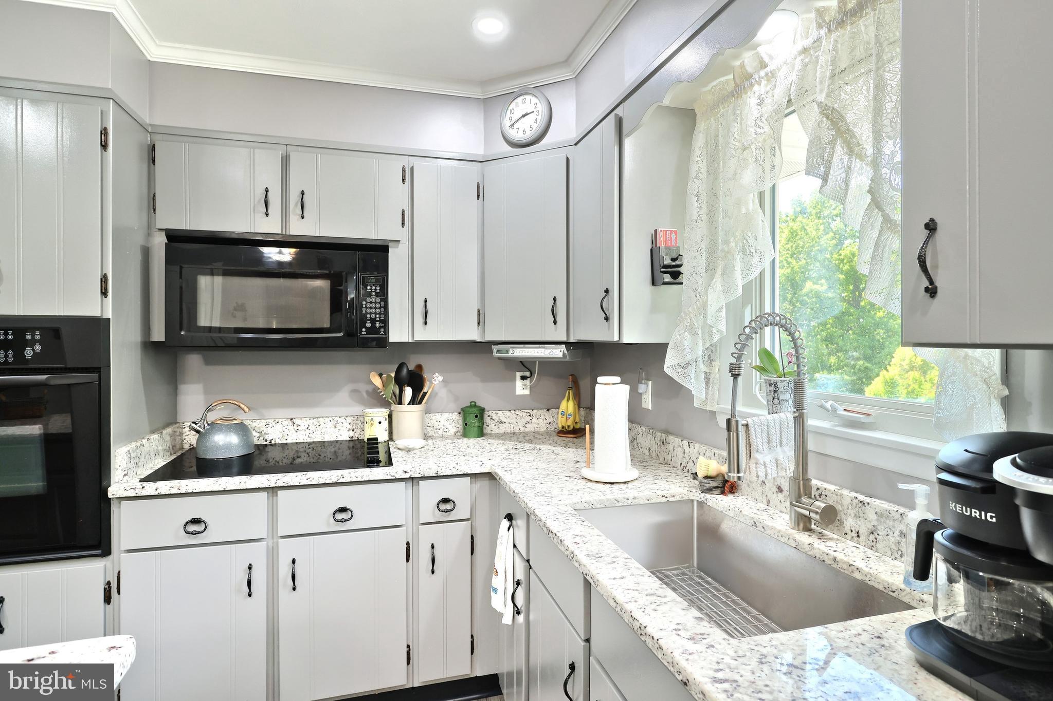 3417 Heather Drive York, PA 17408 - Photo 12 of 52 Gallery Image 12