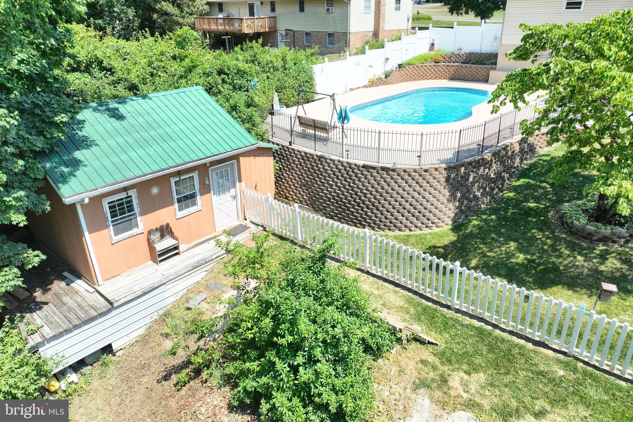 3417 Heather Drive York, PA 17408 - Photo 40 of 52 Gallery Image 40