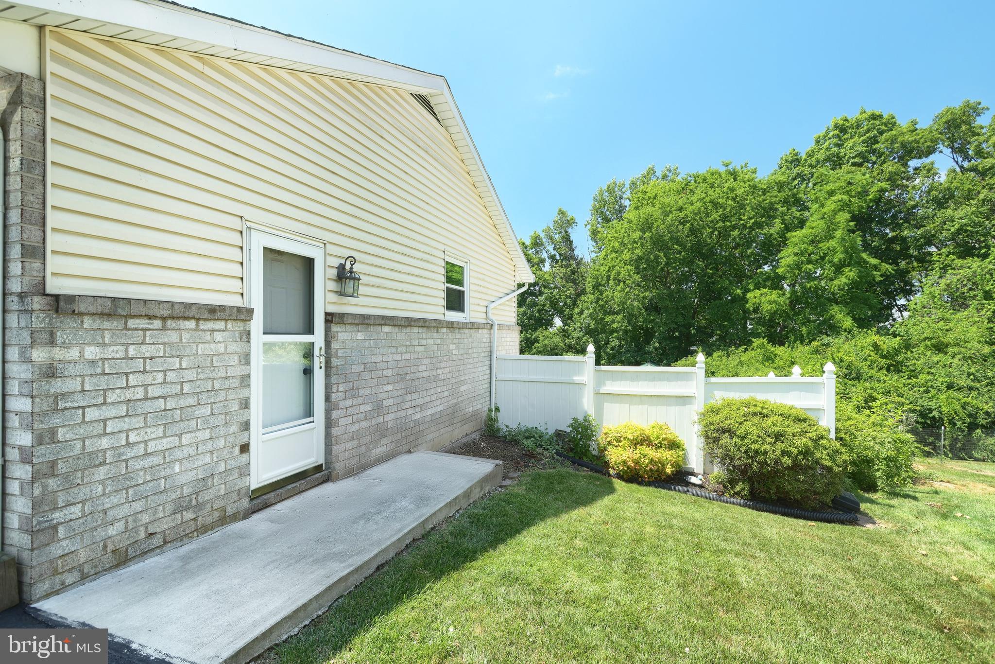 3417 Heather Drive York, PA 17408 - Photo 43 of 52 Gallery Image 43