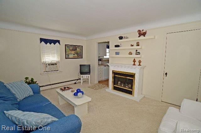 363 Highland Avenue Rochester, MI 48307 - Photo 10 of 21 Cove Ceilings