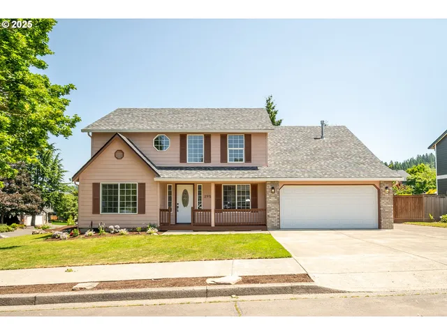 a view of a house with a swimming pool