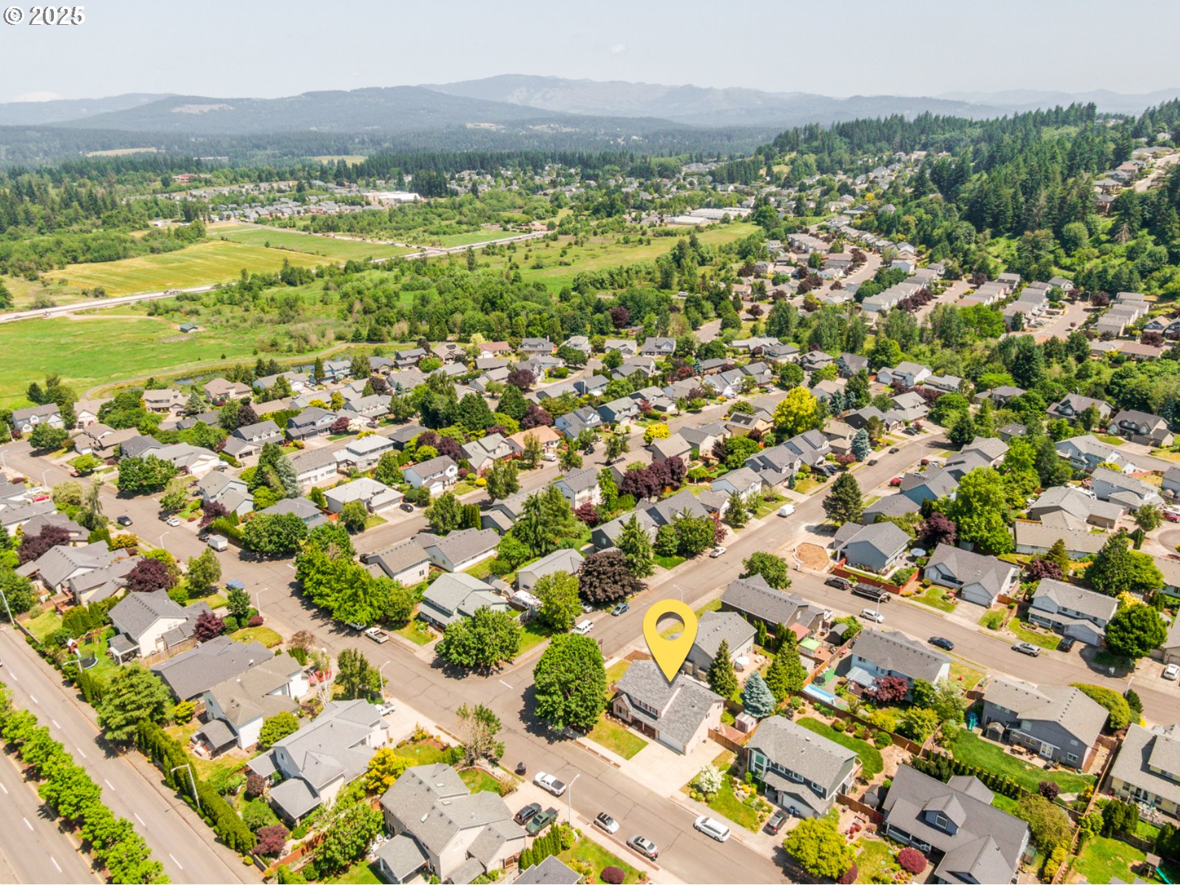 2952 Northwest Ogden Street Camas, WA 98607 - Photo 31 of 31 a view of a city with an ocean